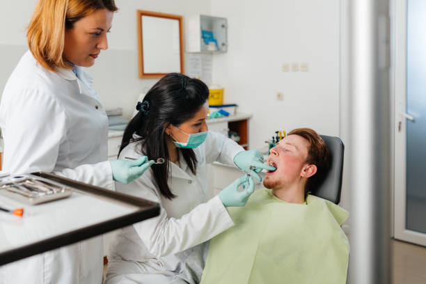 Best Emergency Treatment for Toothache in Salmon Brook, CT